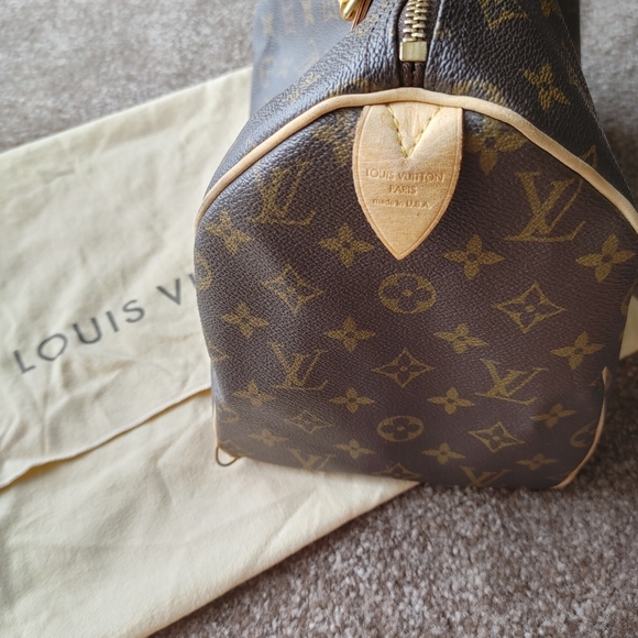 Authentic Louis Vuitton speedy 30 - Picture 2 of 9